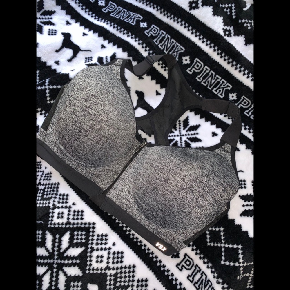 ✨ 36DD VS Maximum Support Sports Bra